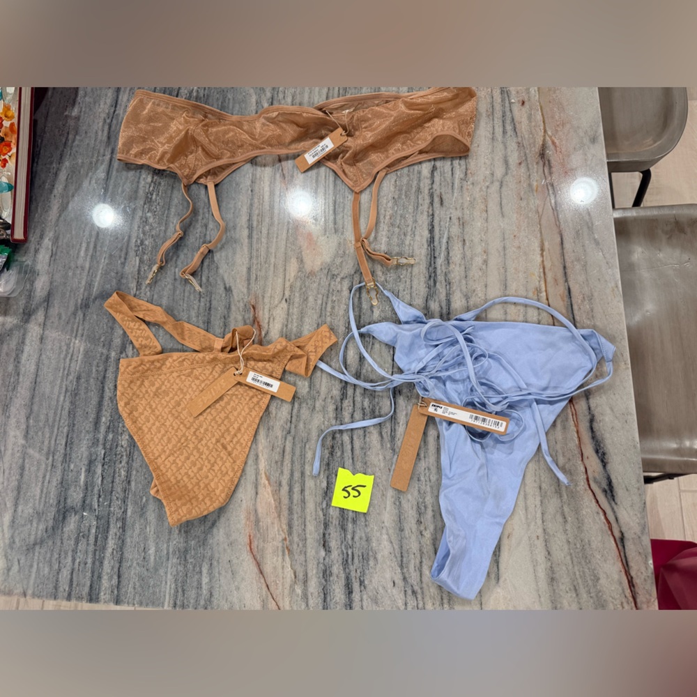 NWT SKIMS 3 piece 3X Panties Bundle. See photos for details. LOT 55
